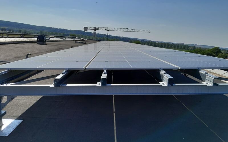 Énergie solaire pour bâtiment professionnel par Placier Energie