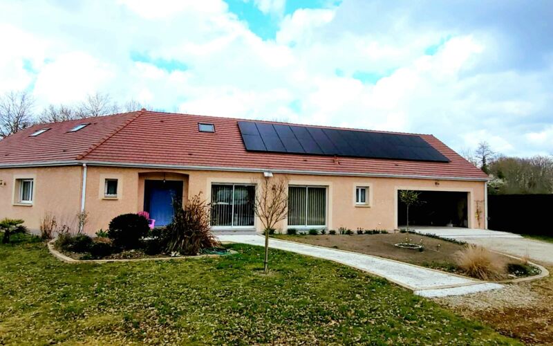 Panneaux solaires et maison d'habitation - Placier Energie